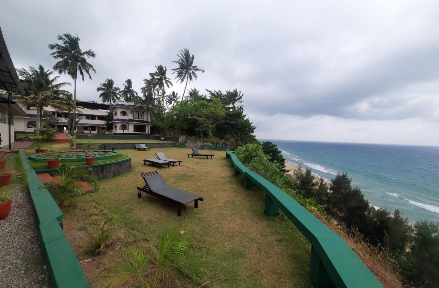 Seashore Beach Resort Варкала Экстерьер фото